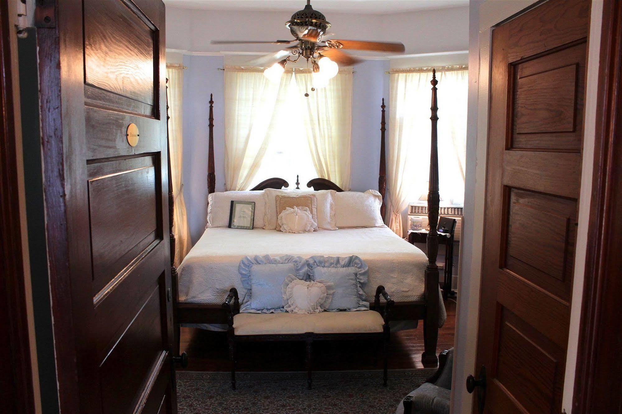 סן אנטוניו Evas Escape At The Gardenia Inn מראה חיצוני תמונה
